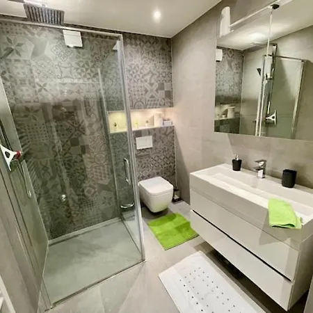 Apartment Stylisches Cityapartment Mit Schlossbergblick Graz