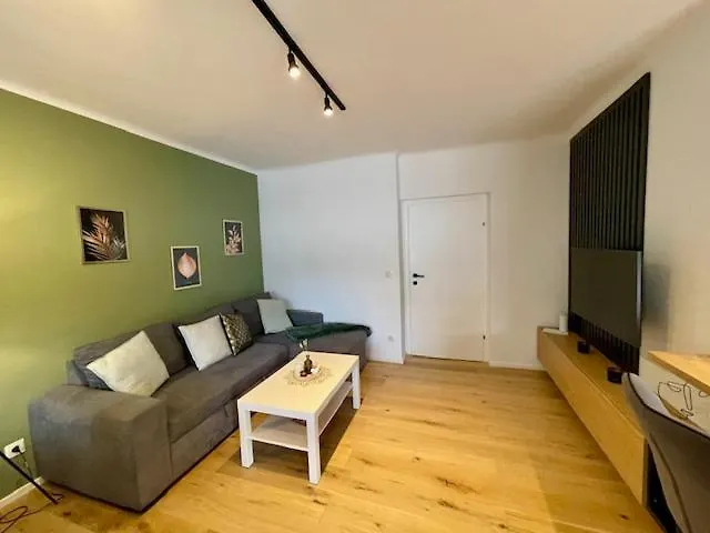 Stylisches Cityapartment Mit Schlossbergblick *