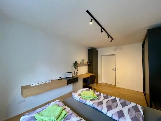 Stylisches Cityapartment Mit Schlossbergblick * غراتس